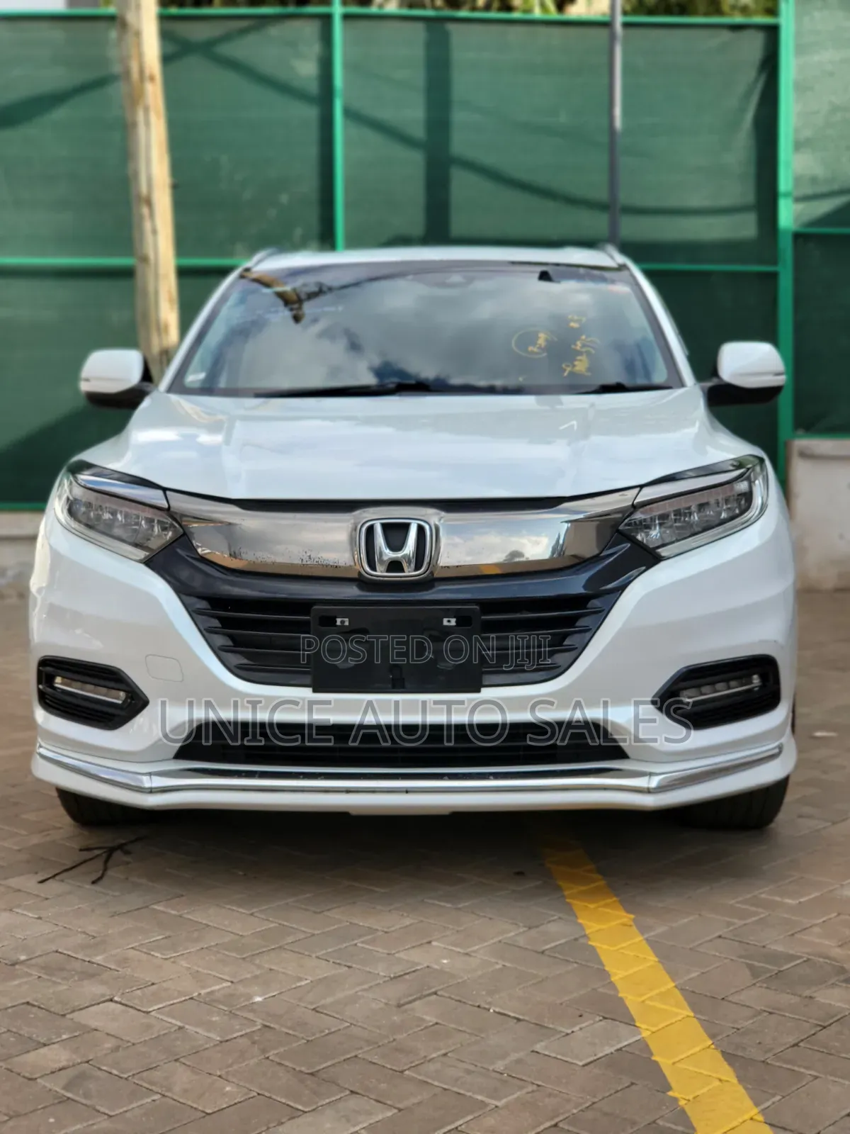 Honda Vezel 2019 White