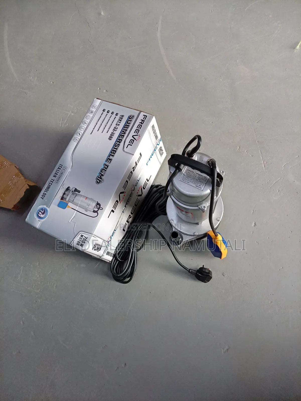 Freevel 1hp 750w Submersible Water Pump With Float Switch – 32m Head