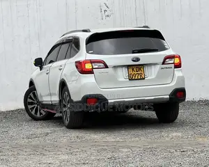 Subaru Outback 2.5i AWD 2017 White