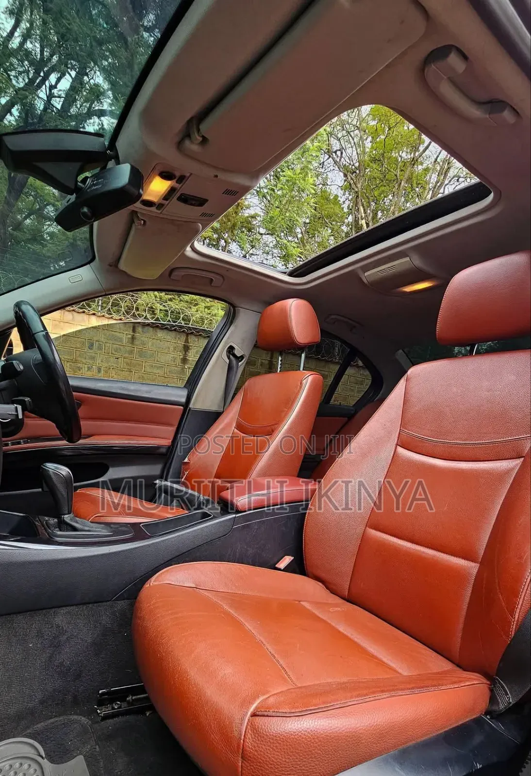 BMW 318i 2011 Blue