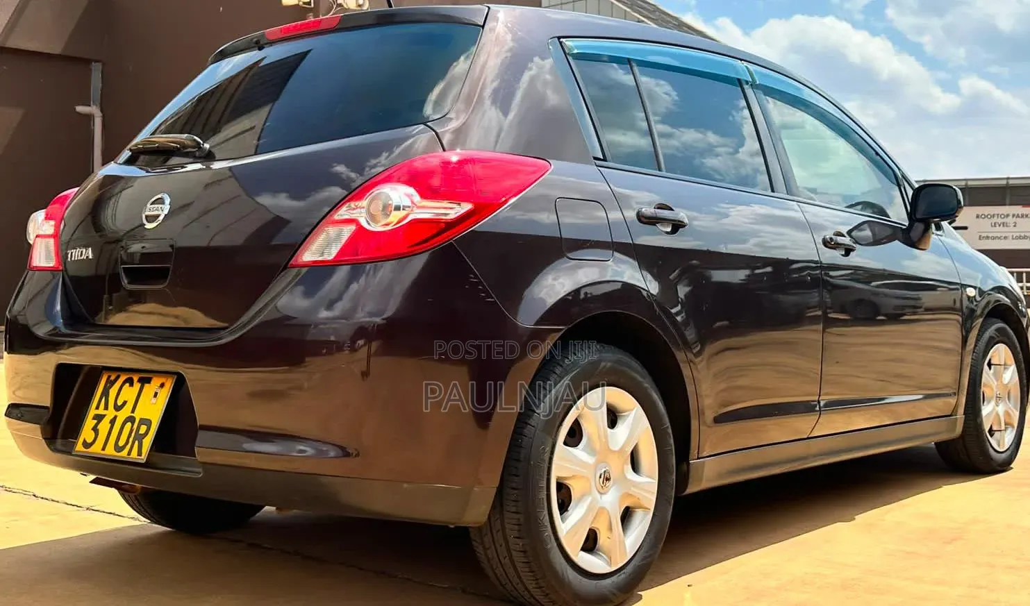 Nissan Tiida 2012 Brown