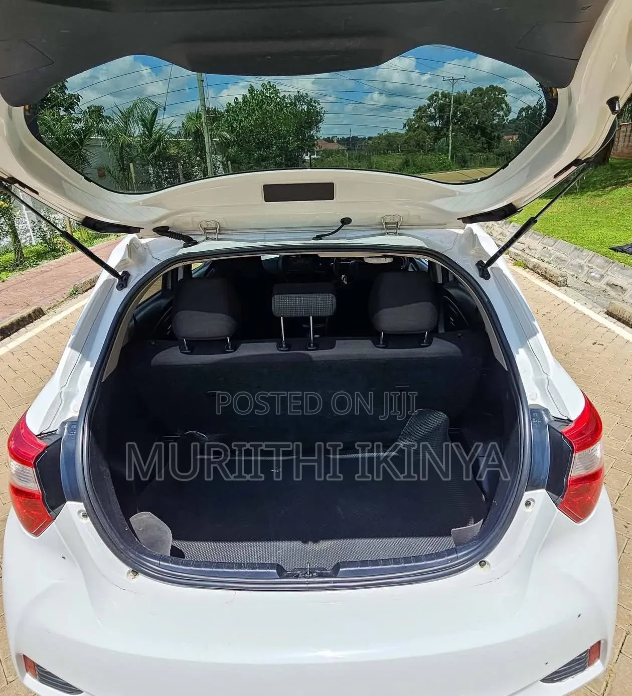 Toyota Vitz 1.0 FWD 5dr 2018 White