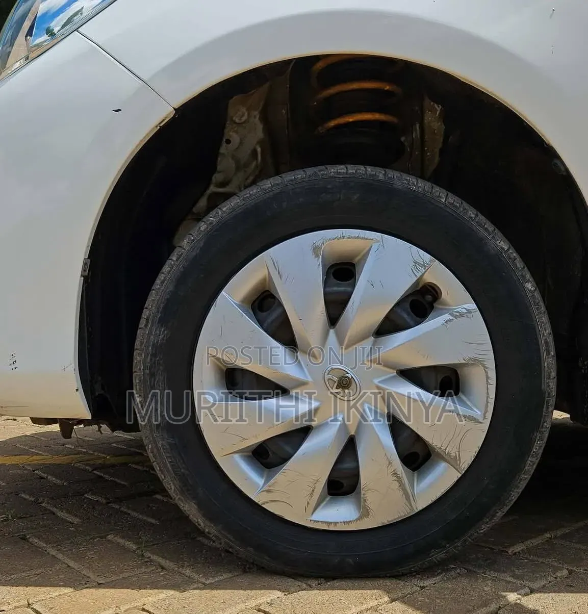 Toyota Vitz 1.0 FWD 5dr 2018 White