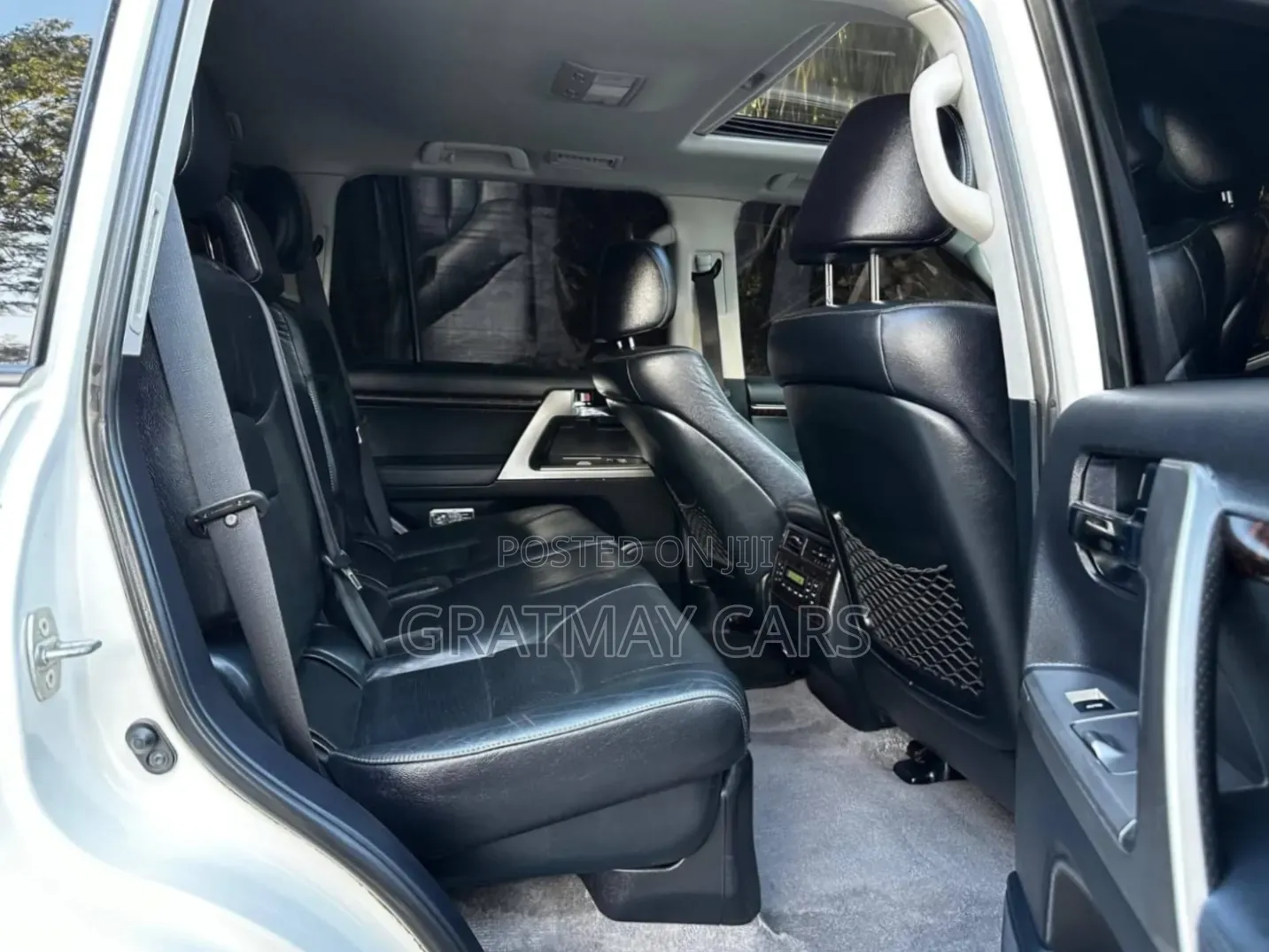 Toyota Land Cruiser 2015 White
