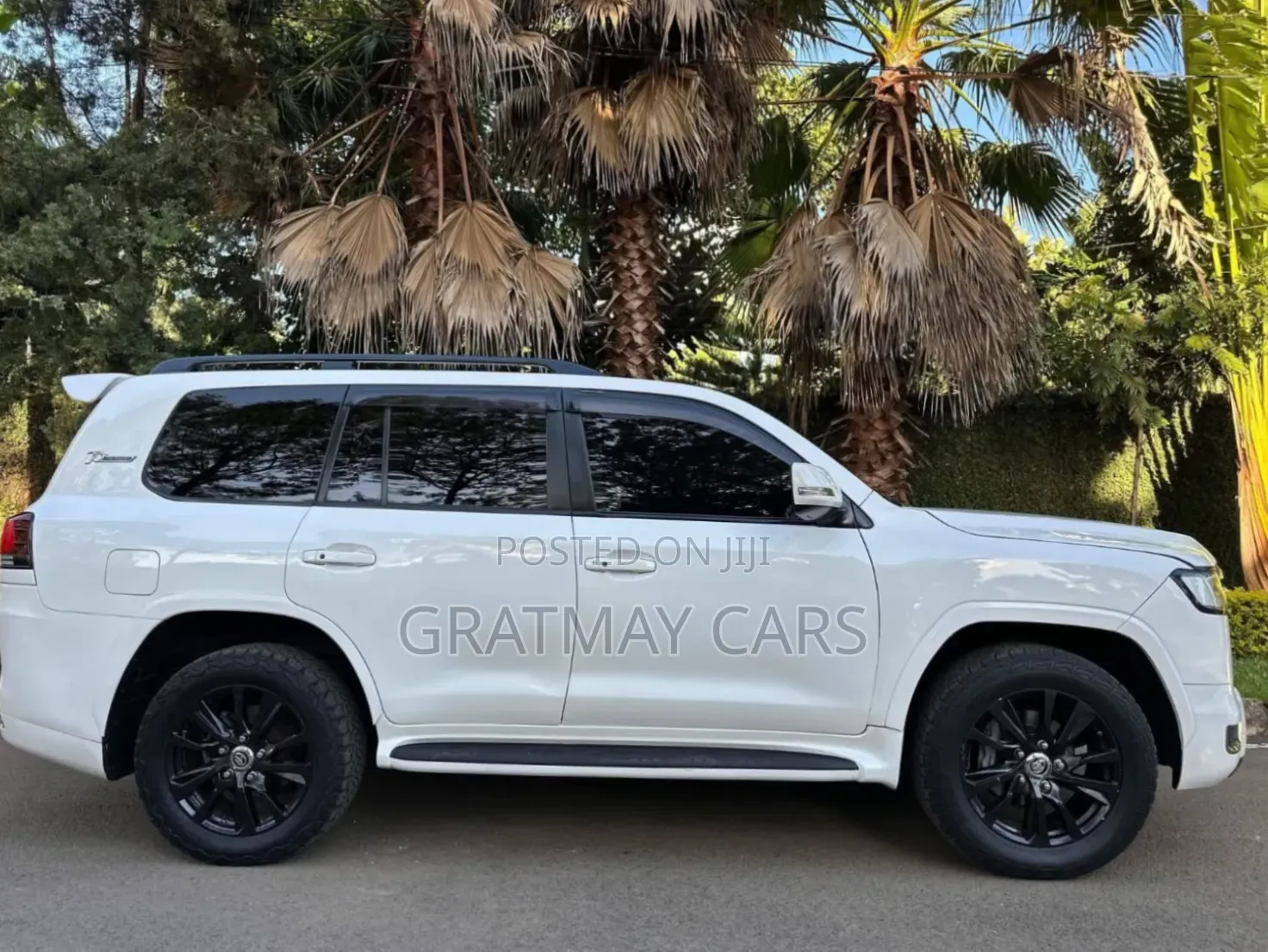 Toyota Land Cruiser 2015 White
