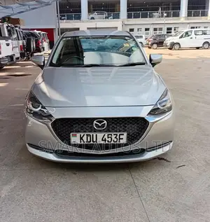 Mazda 2 2019 Silver