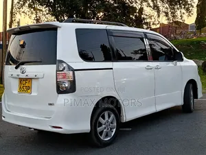 Toyota Voxy 2008 White