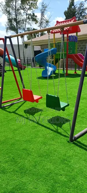 Beautiful Artificial Grass Carpet for Garden Landscaping