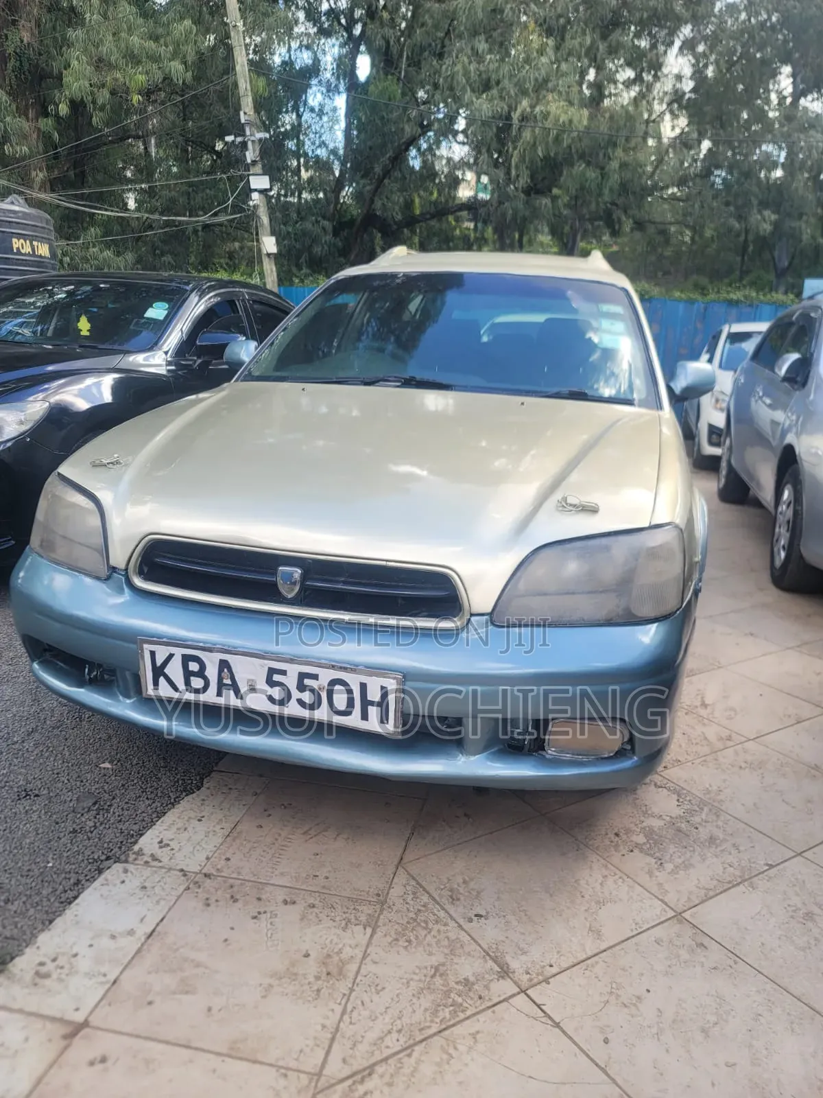 Subaru Legacy 2000 Gold