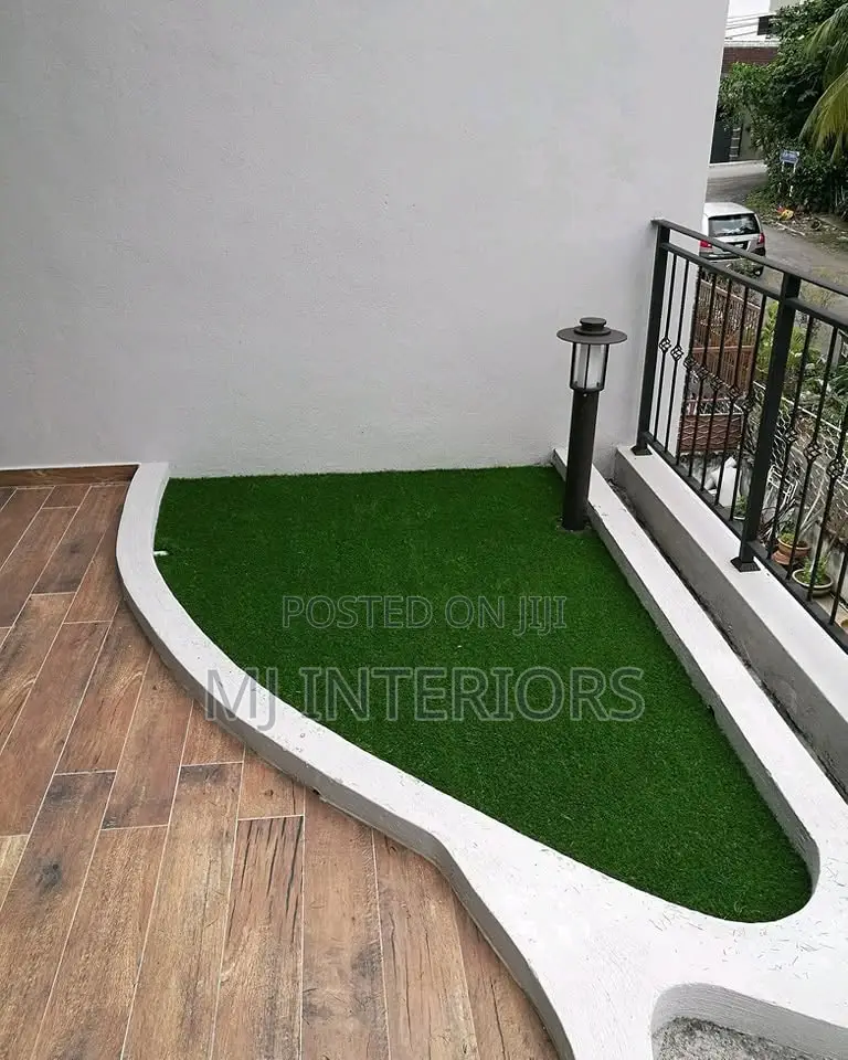 Synthetic Lawn Grass for Beautiful Green Outdoor Spaces