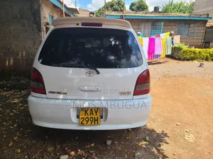 Toyota Corolla Spacio 2000 White