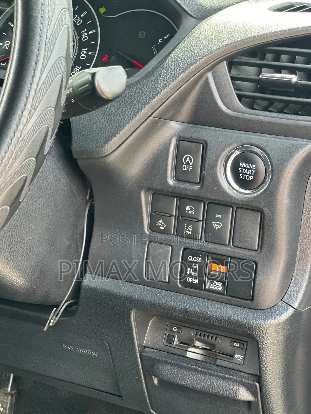 Toyota Voxy 2018 Silver
