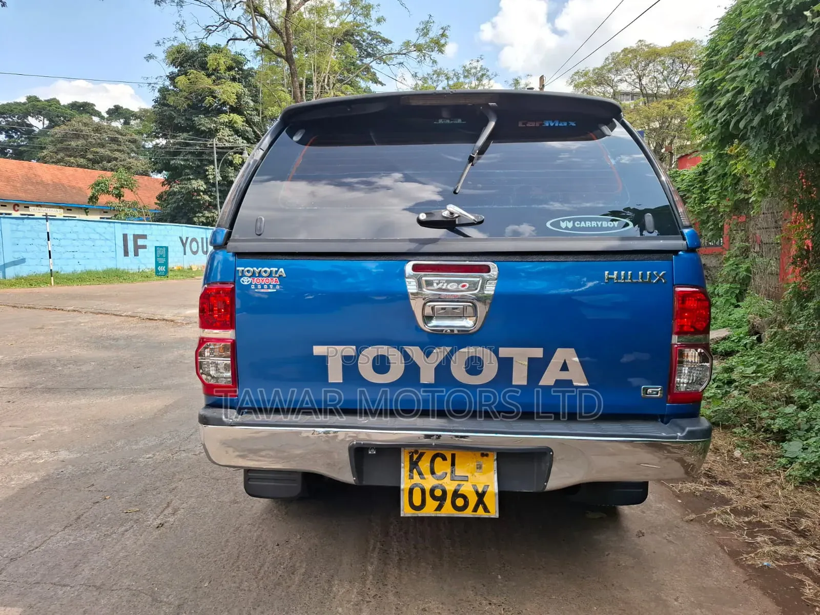Toyota Hilux 2009 Blue