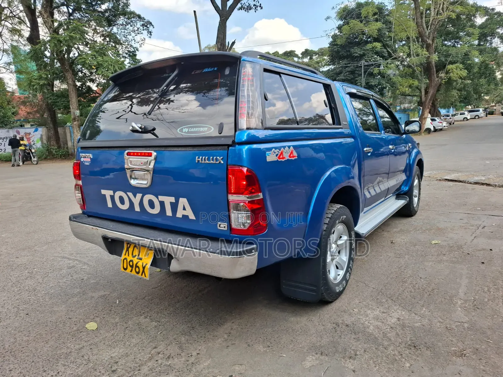 Toyota Hilux 2009 Blue