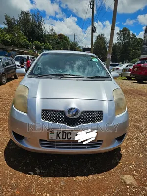 Toyota Vitz 2010 Gray