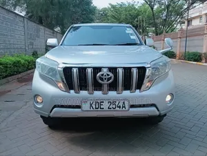 Toyota Hilux 2015 Silver