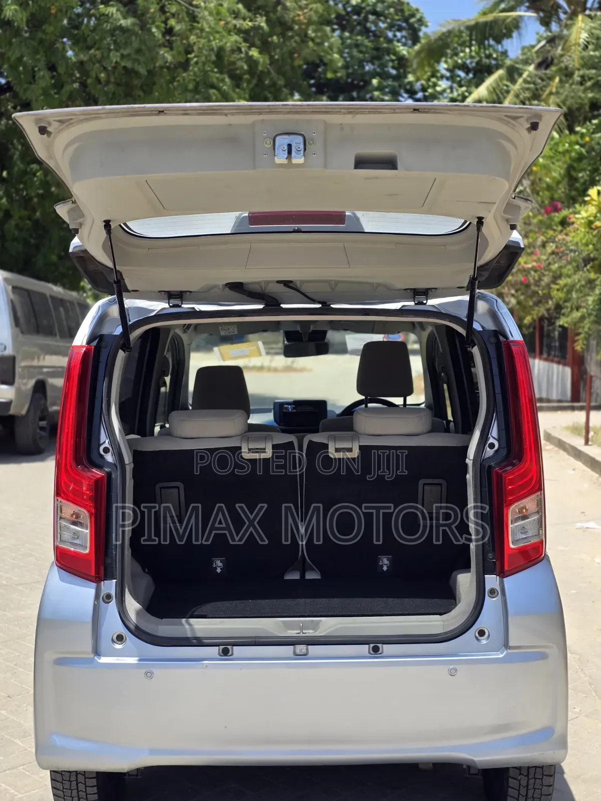 Daihatsu Move 2019 Silver