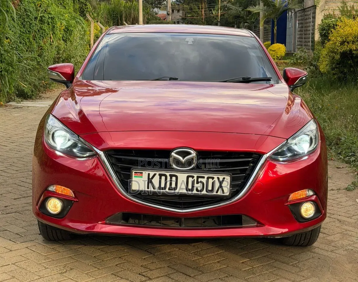 Mazda Axela 2015 Red