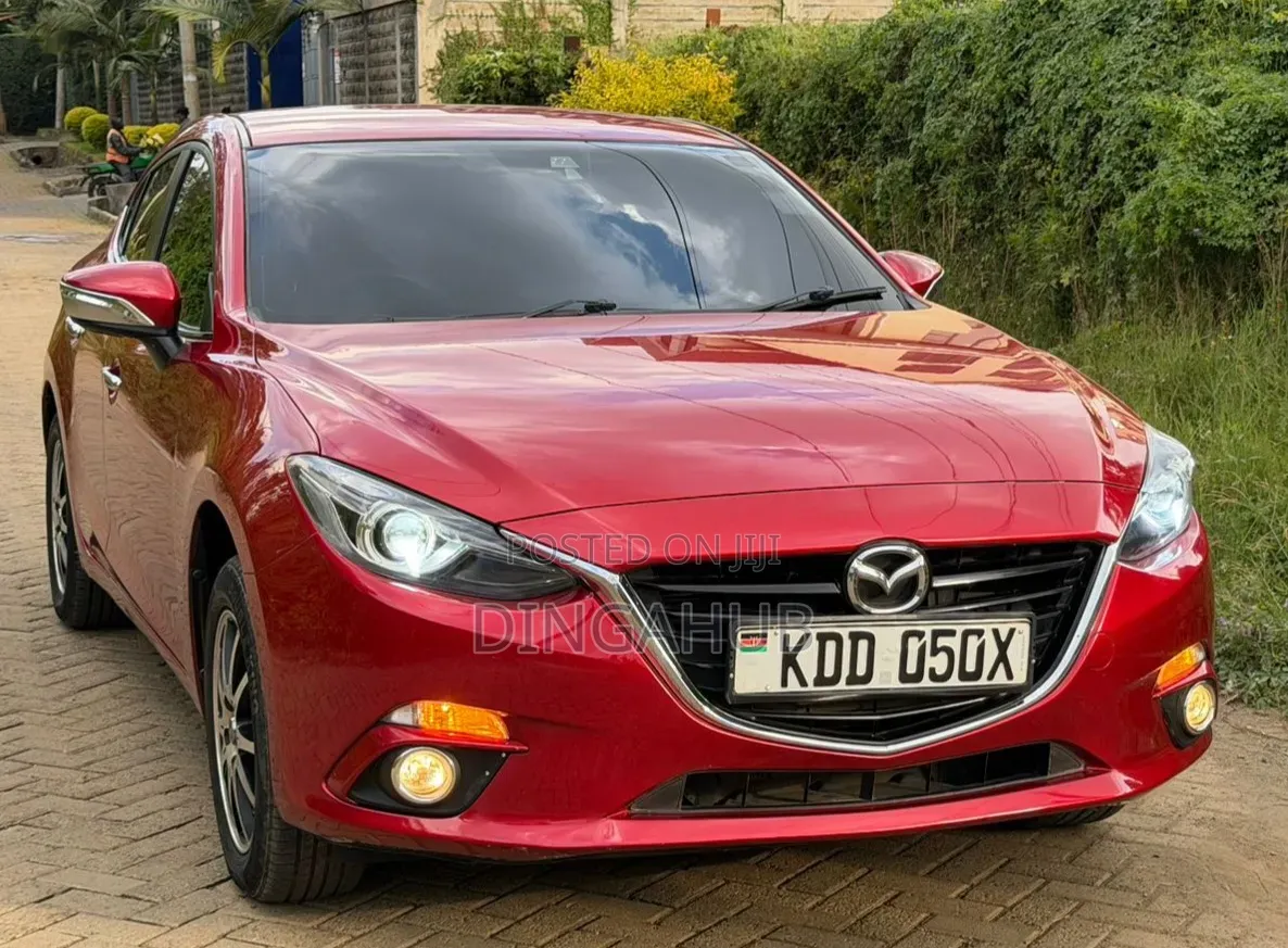 Mazda Axela 2015 Red