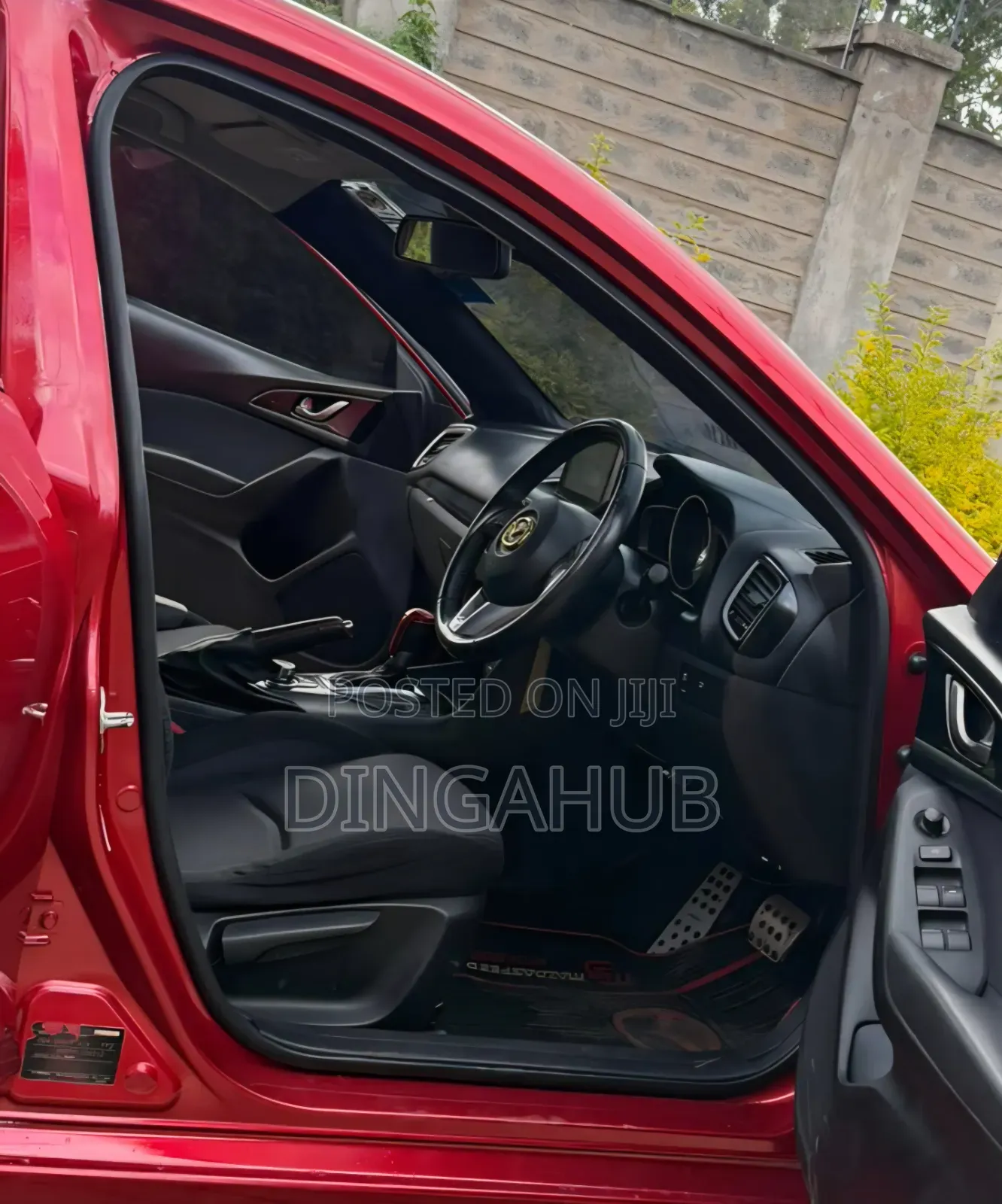 Mazda Axela 2015 Red