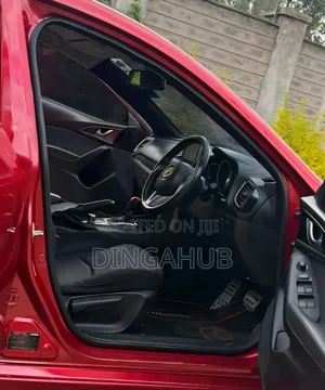 Mazda Axela 2015 Red