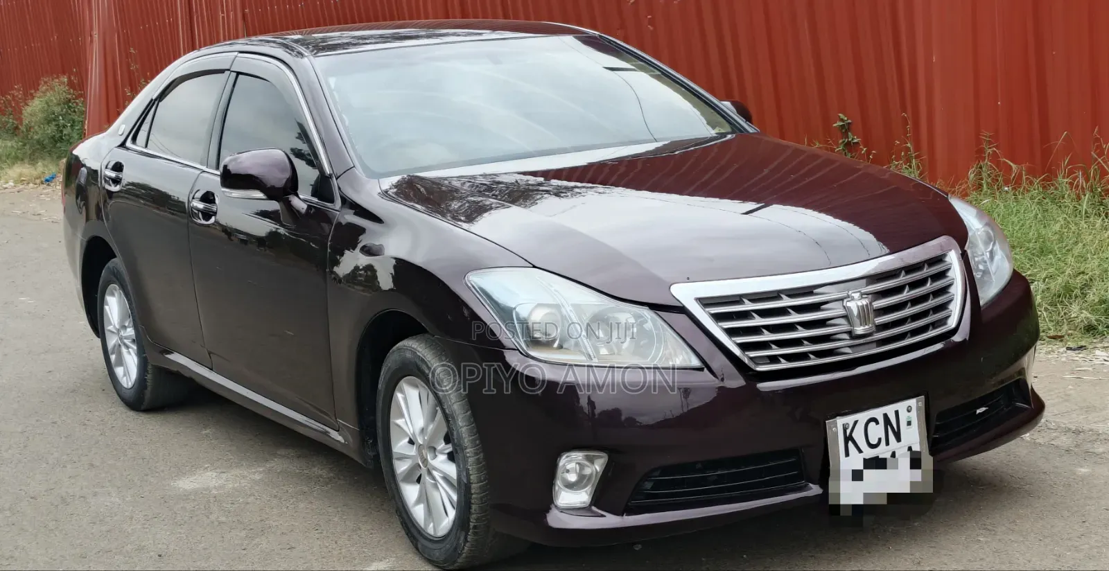 Toyota Crown 2010 Black