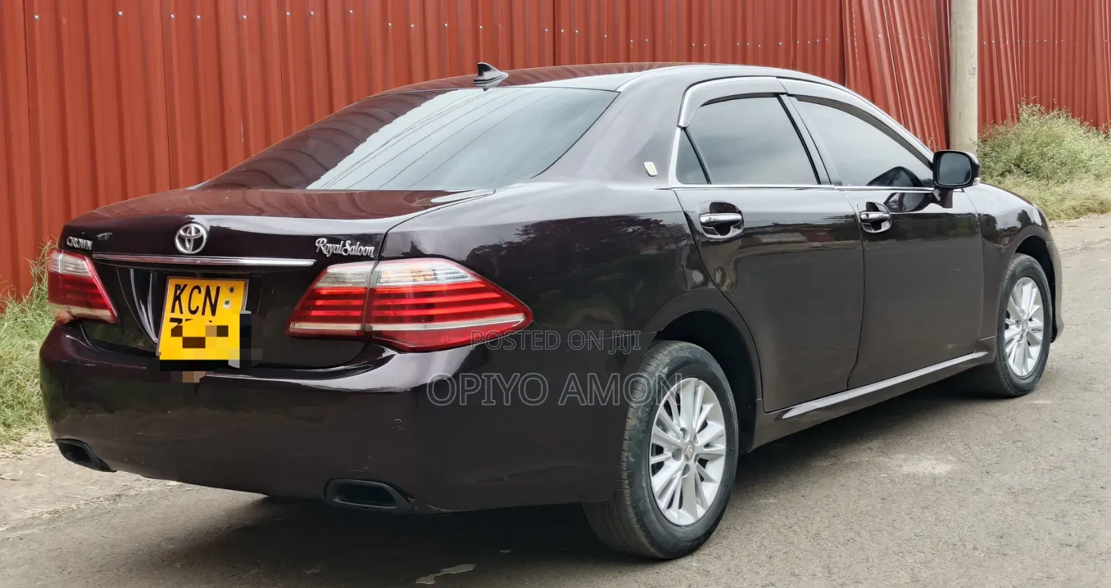 Toyota Crown 2010 Black
