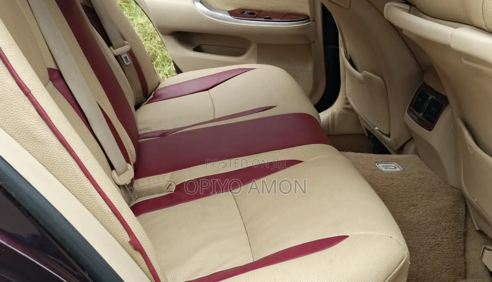 Toyota Crown 2010 Black