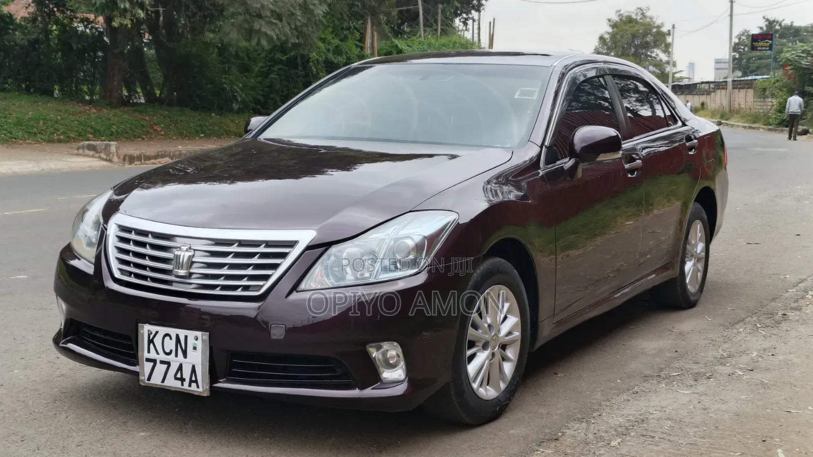 Toyota Crown 2010 Black