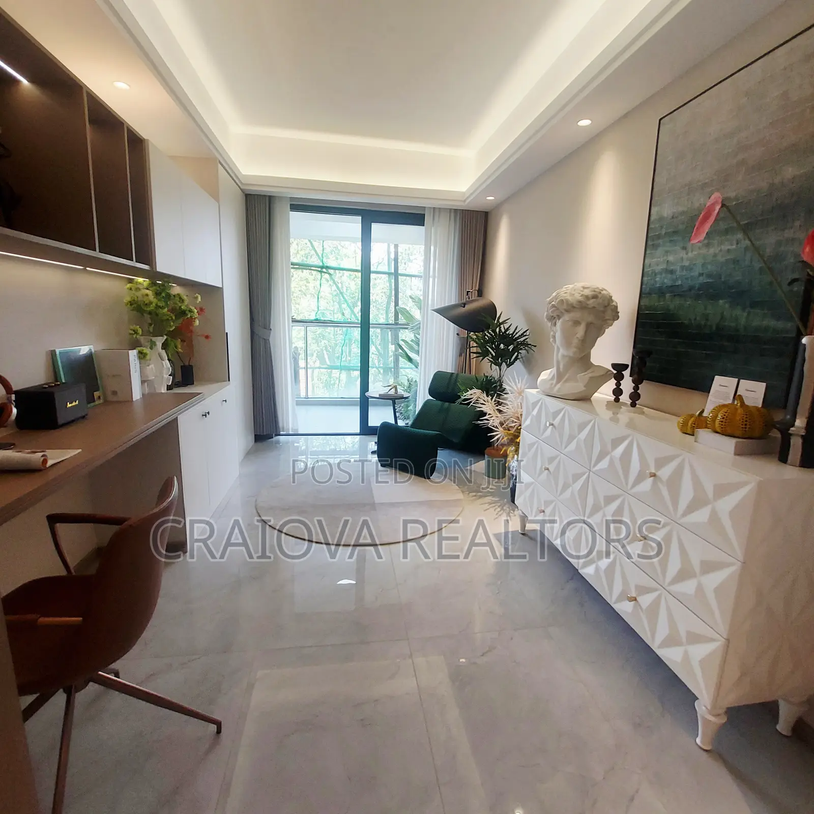 3bdrm Apartment in Raphta Road Area for sale