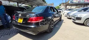 Mercedes-Benz E250 2015 Black