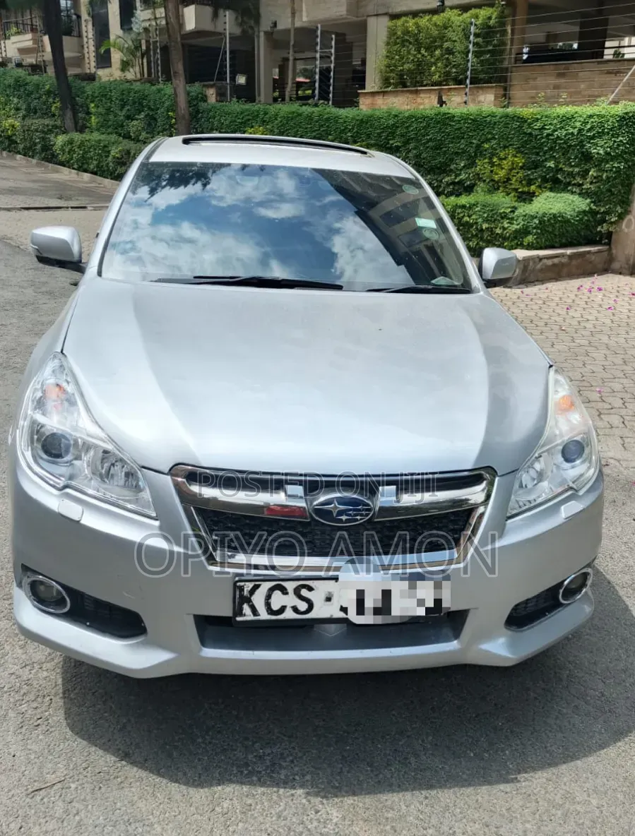 Subaru Legacy 2011 Silver