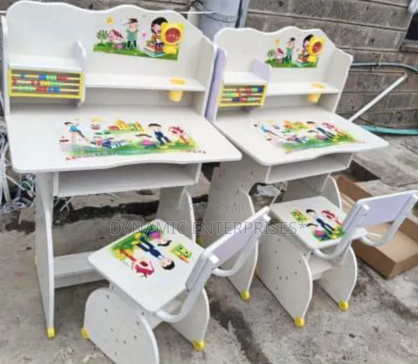 Kids Studying Table and Chairs