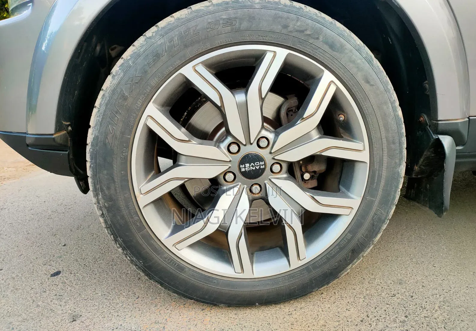 Land Rover Discovery 2011 Gray