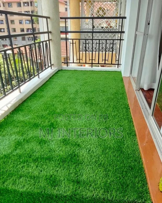Artificial Grass Carpet for Outdoor Beauty All Year Round