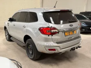 Ford Everest 2021 Silver