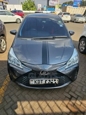Toyota Vitz 2018 Blue