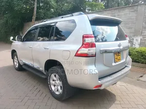 Toyota Land Cruiser Prado 2015 Silver