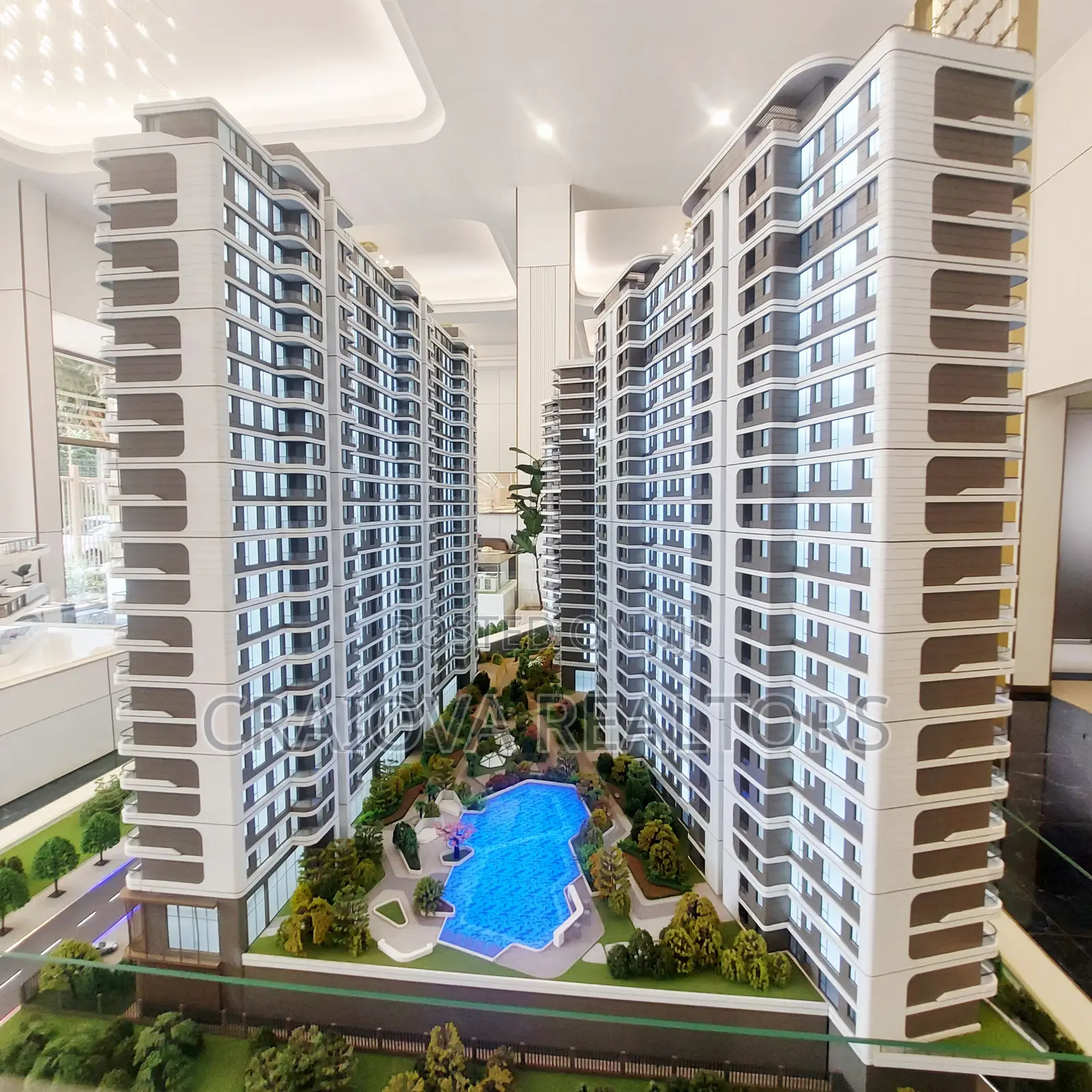 4bdrm Apartment in Raphta Road Area for sale