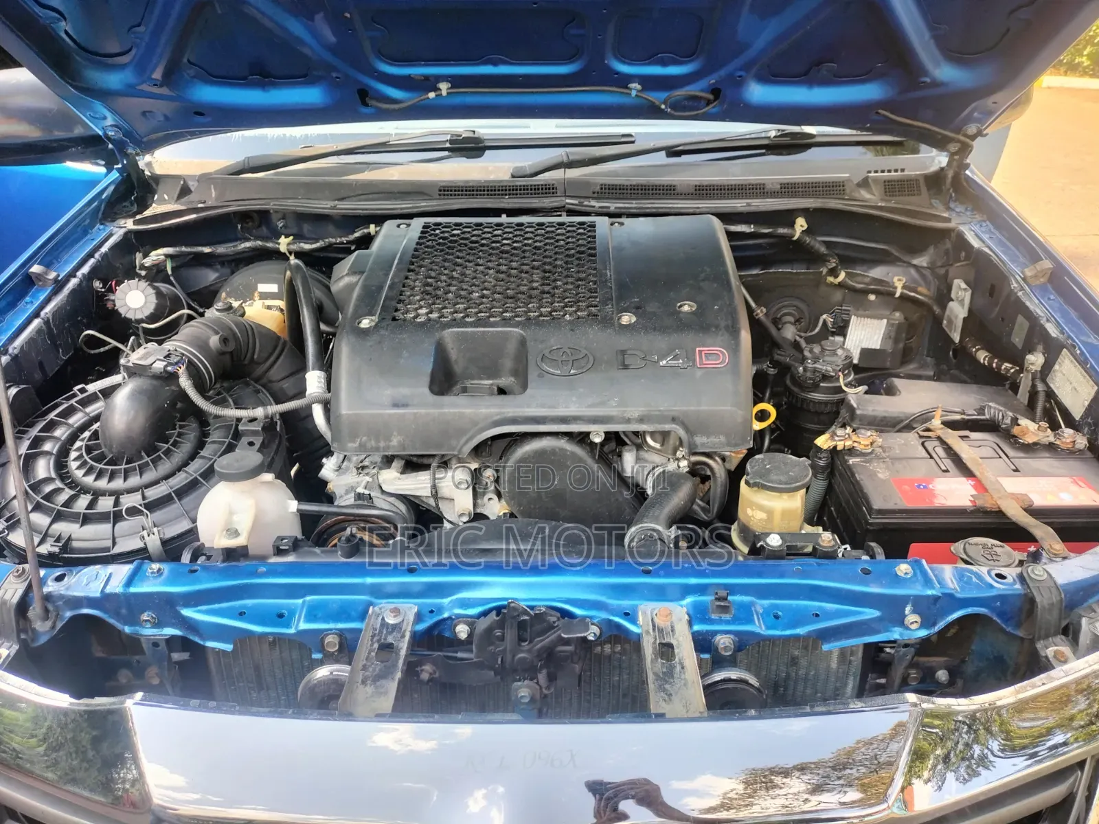 Toyota Hilux 2010 Blue