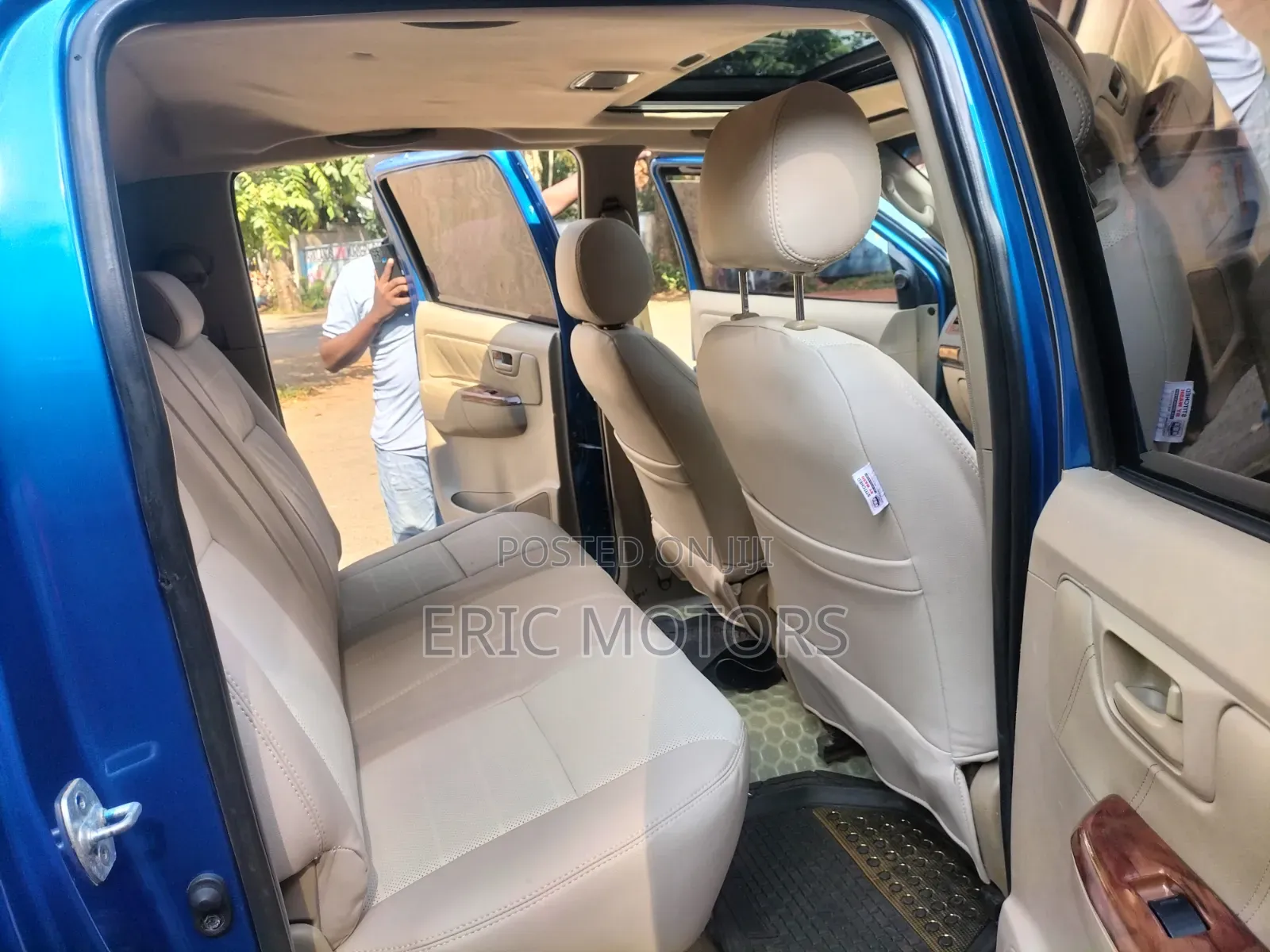Toyota Hilux 2010 Blue