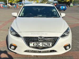 Mazda Axela SV Premium 2014 White