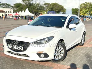 Mazda Axela SV Premium 2014 White