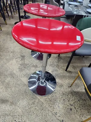 Adjustable Cocktail Table