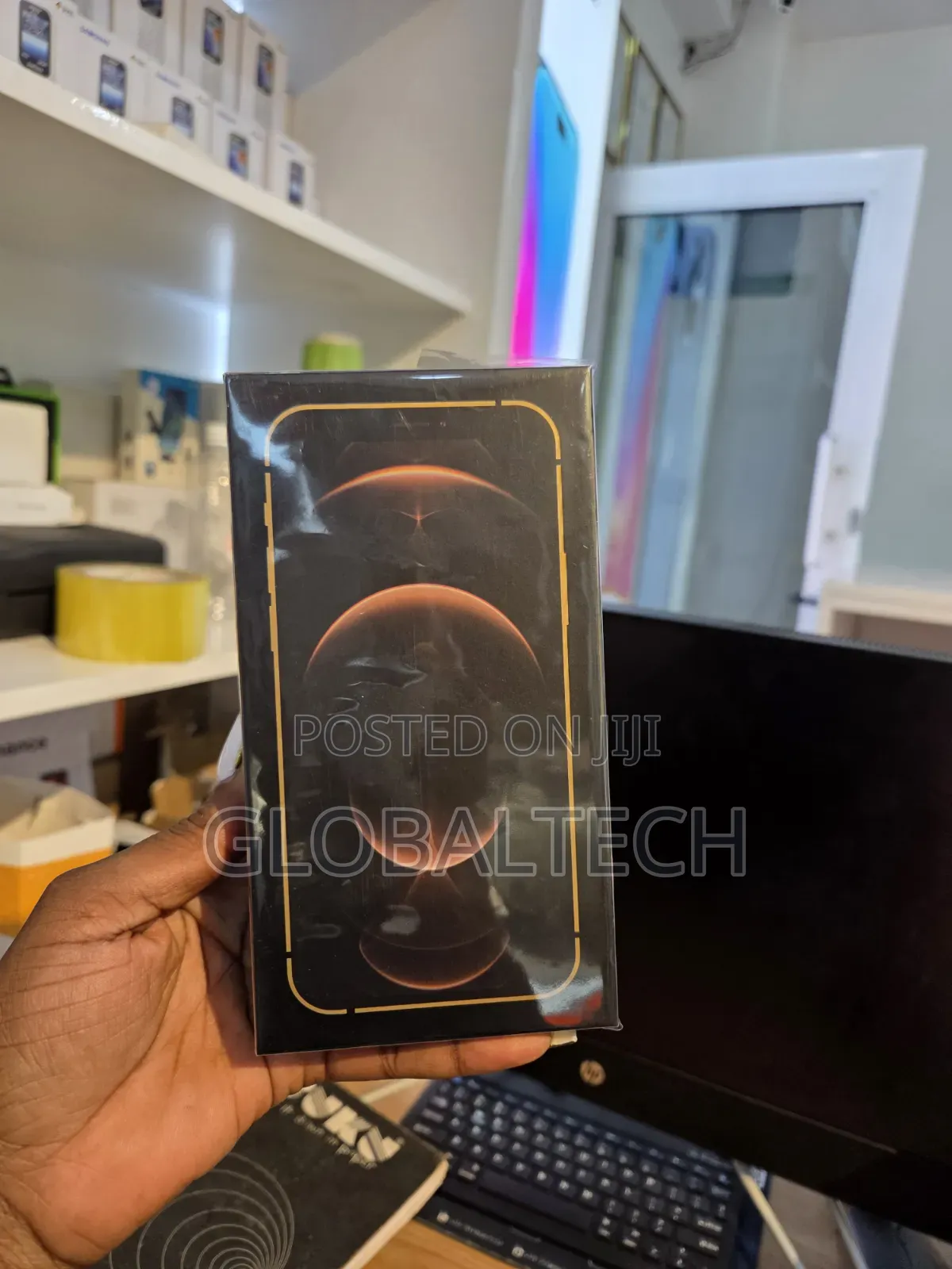 New Apple iPhone 12 Pro 256 GB Gold