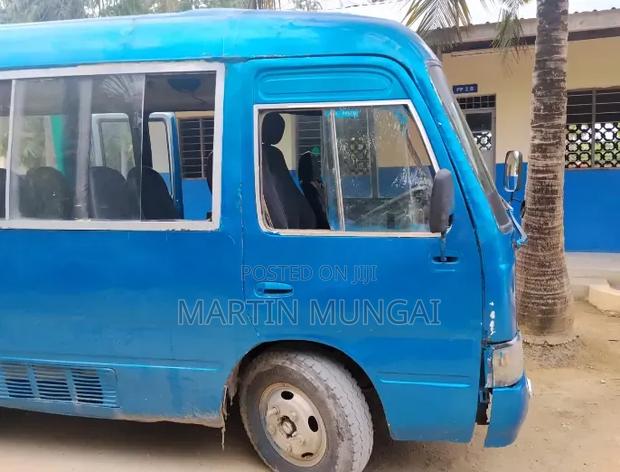 Toyota Coaster 2005 Blue - thumbnail 5