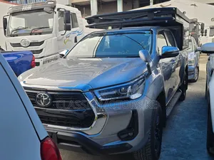 Toyota Hilux Revo Double Cab Deisel 2.4 AWD 2022 Gray