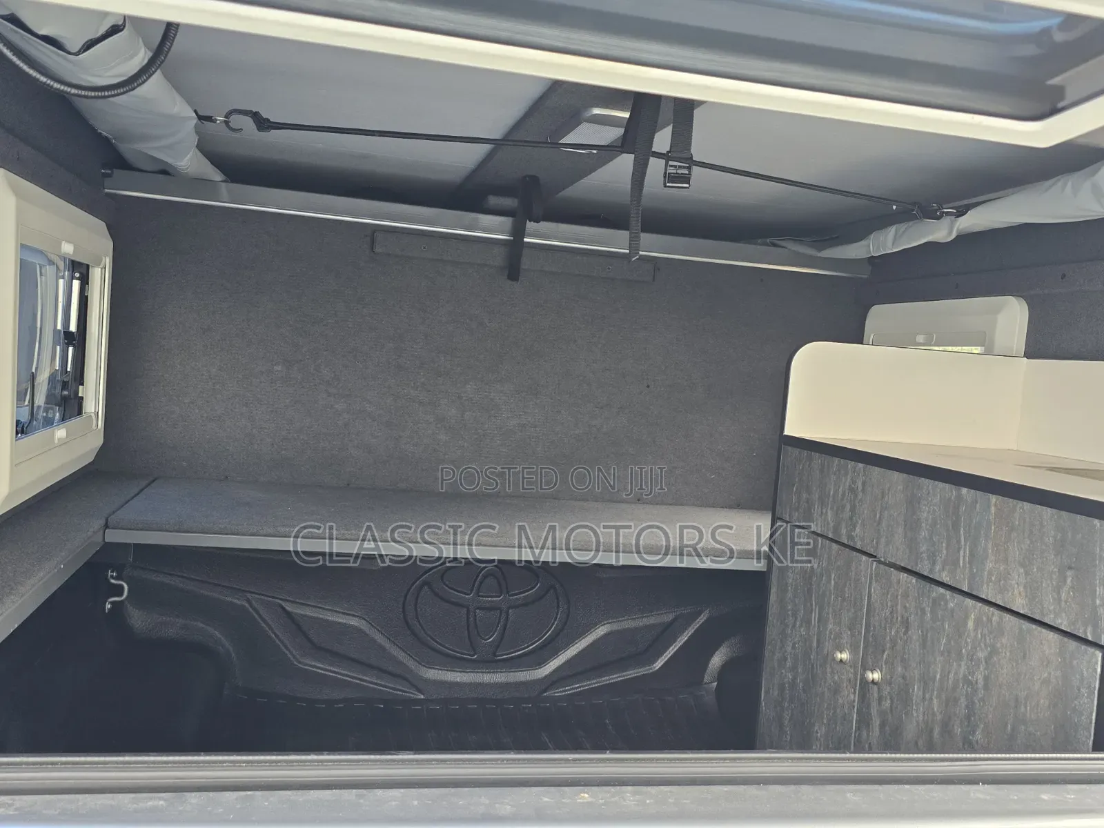 Toyota Hilux Revo Double Cab Deisel 2.4 AWD 2022 Gray