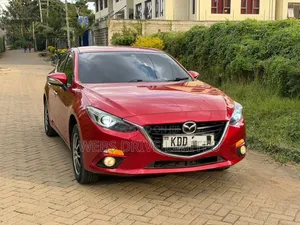 Mazda Axela 2015 Red