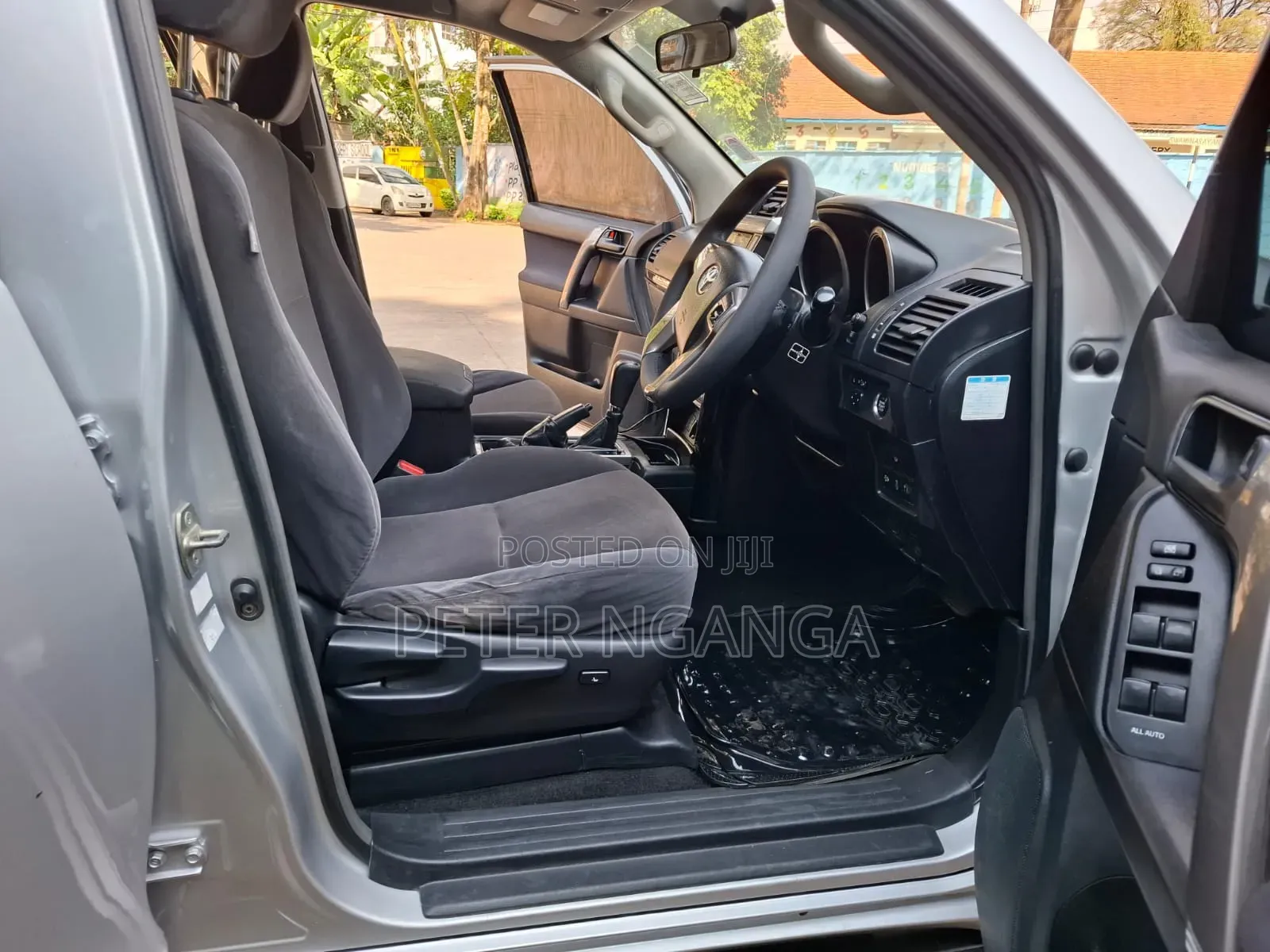Toyota Land Cruiser Prado 2015 Silver